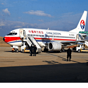 兰州中川航空运输航空快运业稳步发展的原因是什么？